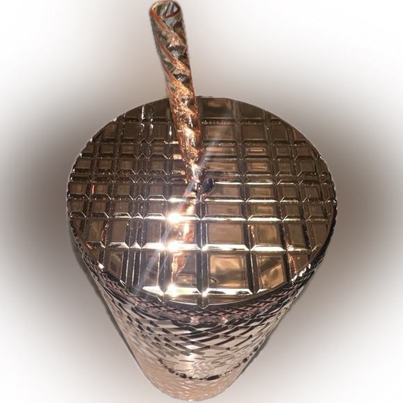 NWT | Starbucks Metallic Rose Gold Grid cup | Grande 16oz - Picture 2 of 3